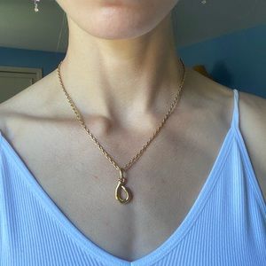 UNO de 50 - teardrop charm